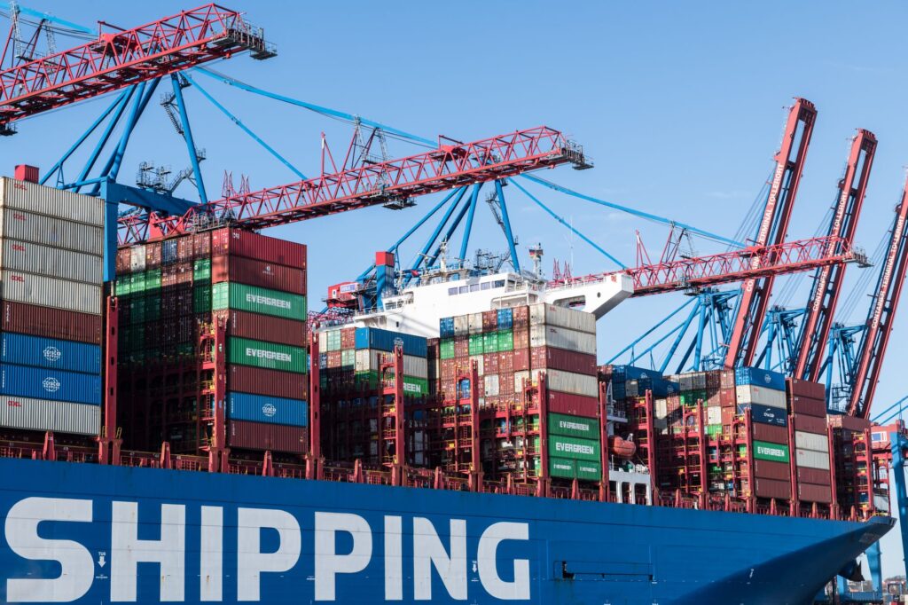 步骤3：编写 docker-compose.yml