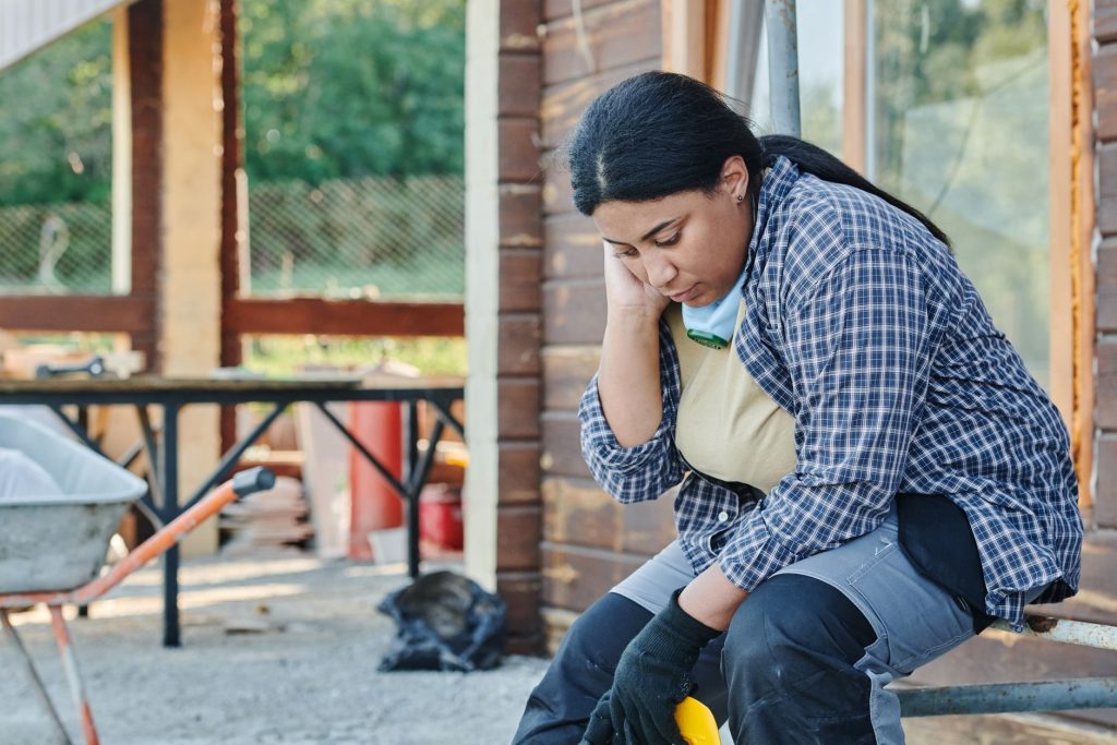 Outdoor construction worker hydration break shade
